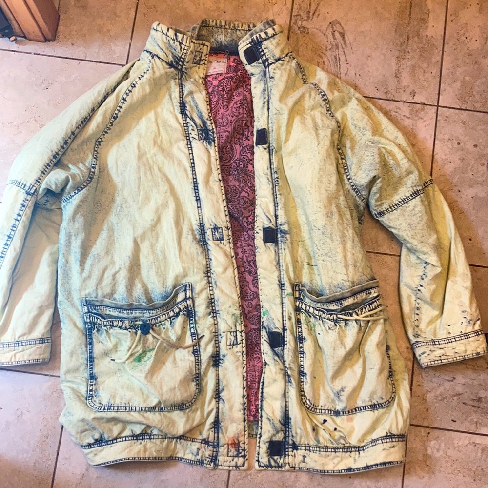 Adorable “We the Free” faded Jean jacket
